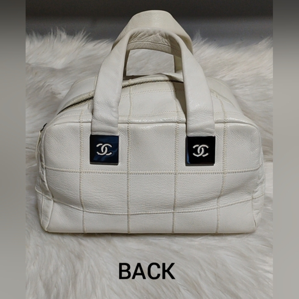 Auth Chanel Choco Bar Coco Mark Lux Square Stitch White Boston Bowler Handbag - Picture 2 of 13